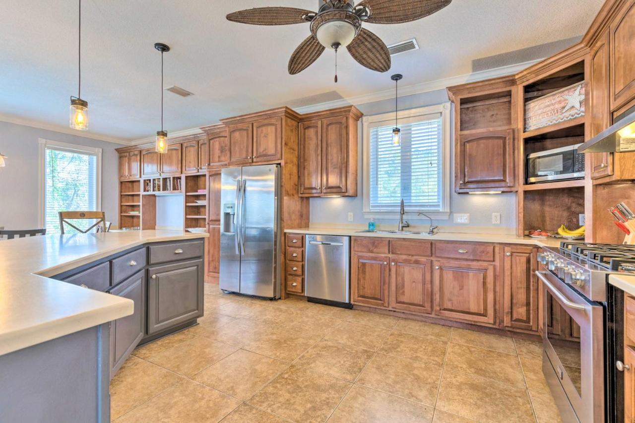Spacious Gulf Shores Home Private Pool And Deck! Exterior photo